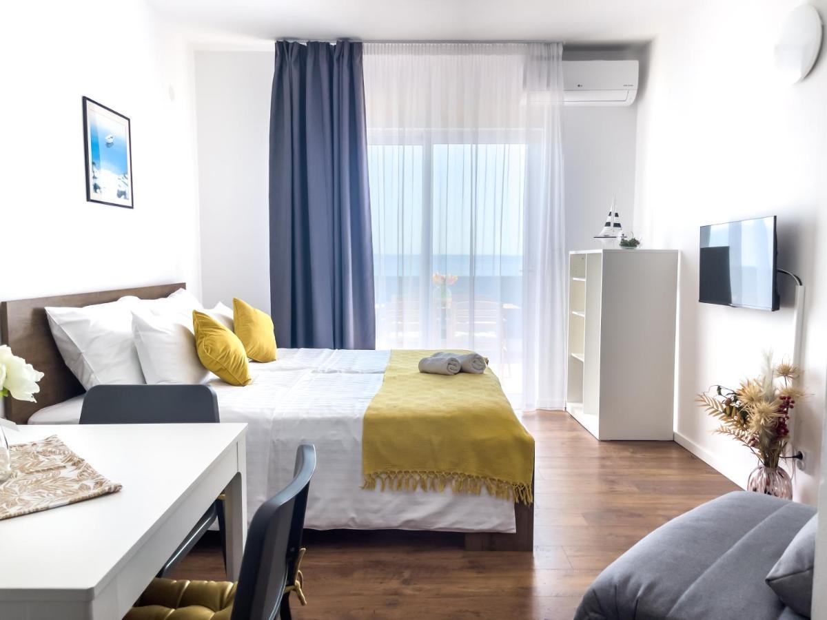Goro Apartment *